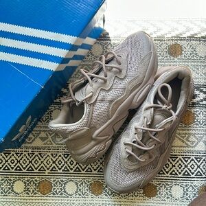 Adidas Ozweego W Lava Grey Athletic Shoes GY3165‎